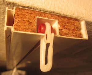 Montage mit Häkchen